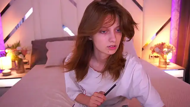 CuteeFoxy's Live XXX Chat
