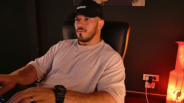 AngeloEric Chat XXX live