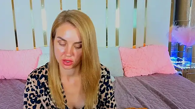 دردشة GabriEllla_4U الجنسية المباشرة