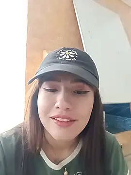 _Luna_Blooms' Live XXX Chat