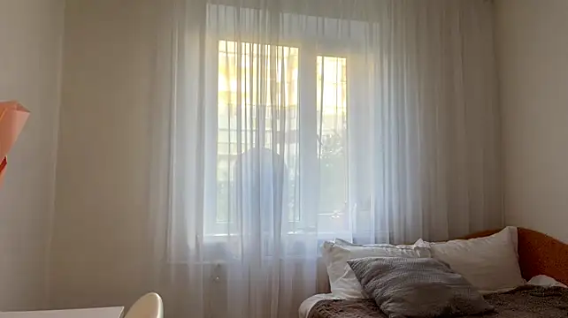 Adrll_Cute Webcam show