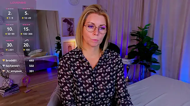 Annie_Light live XXX chat