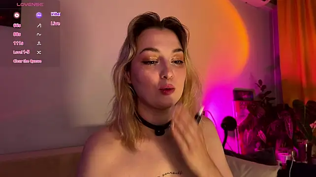 Chat XXX en directo de _ccrystaa_