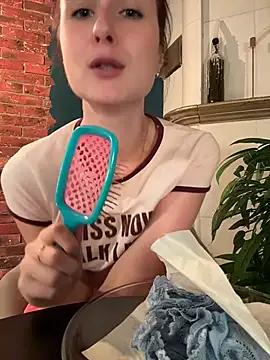 Dina_Tease Adlı Modelin Canlı XXX Sohbeti