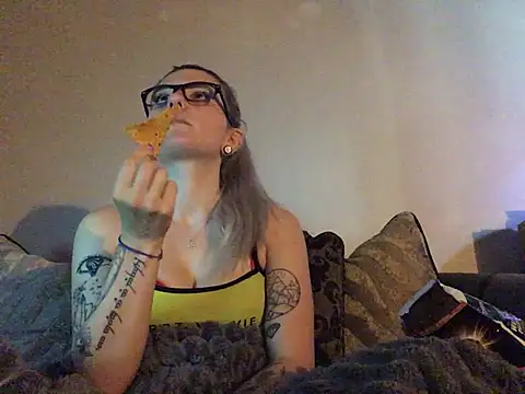 xxamyleighxx Adlı Modelin Canlı XXX Sohbeti