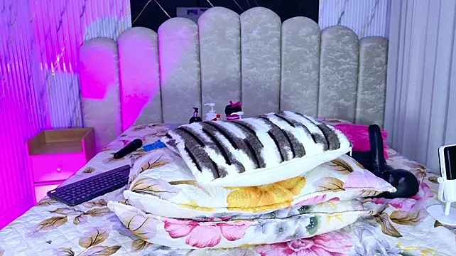 violett_lo Chat XXX in diretta