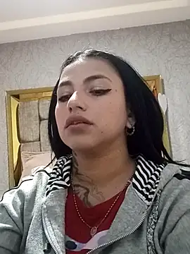 Naomy_Gomez_ Obrolan Langsung XXX
