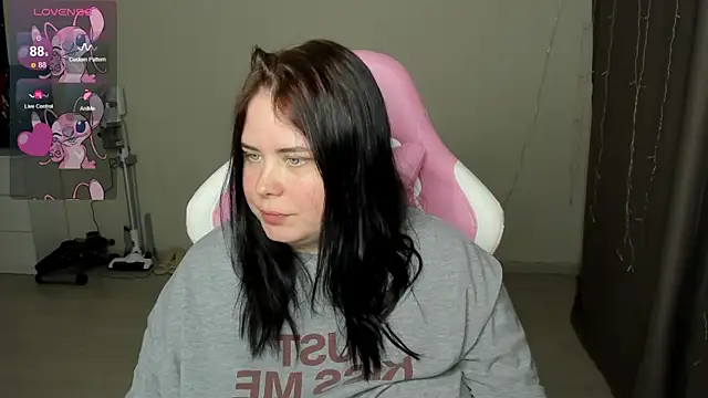 צ'אט XXX בשידור חי של Akemi_BBW