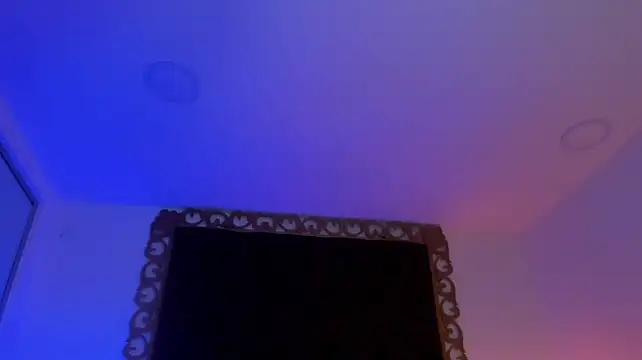 XXX chat uživo modela ValeriaCardenas_