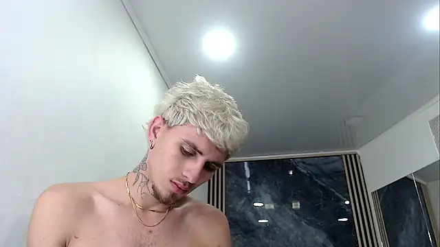 Онлайн чат XXX NoahDant