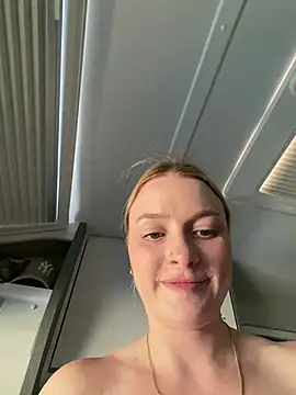 melanieTesss Adlı Modelin Web Kamerası Şovu