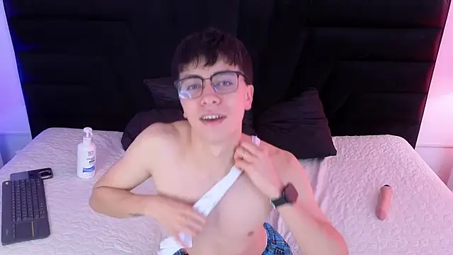 Chat XXX en directo de ThomasTorress