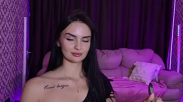 Show modela MilaaSweety na web-kameri