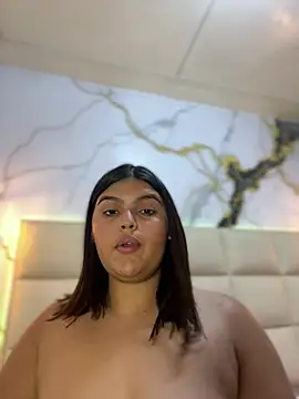 Lia_sexx Adlı Modelin Canlı XXX Sohbeti