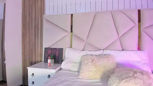XXX chat uživo modela chloe_larson