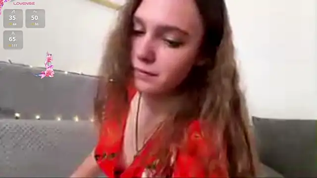 XXX chat uživo modela AliKnop