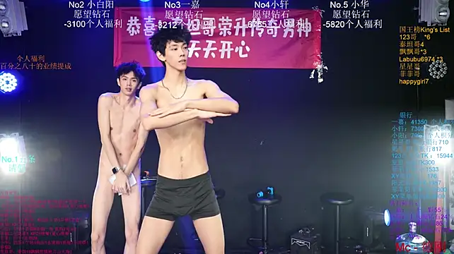 Zouzouboy-001's Live XXX Chat