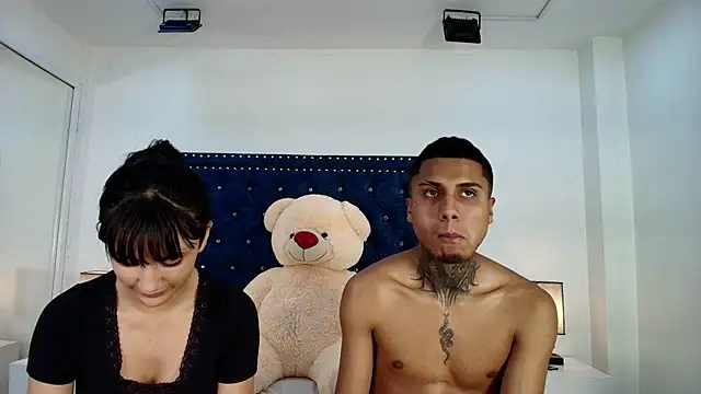 Damian_and_roxanne's Webcam Show