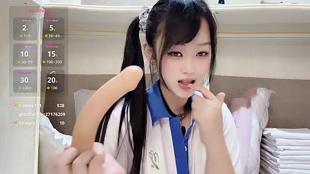 yueyue2003 在線直播表演