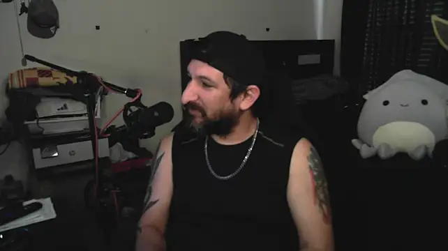 Chat +18 de DevilPup75_ ao vivo