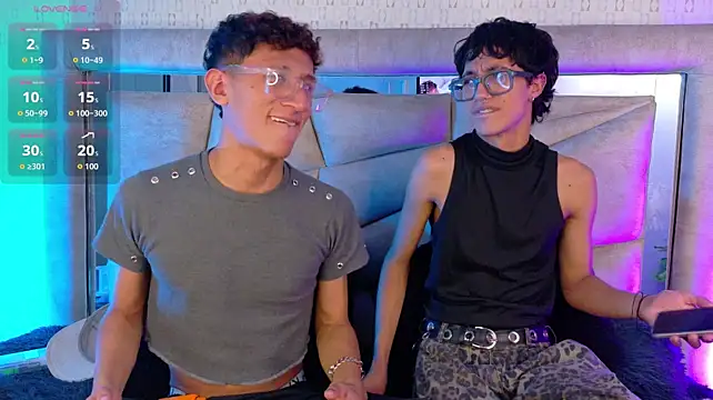 Yen_and_Dko's Live XXX Chat