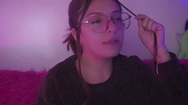 milly_kennern Live XXX chat