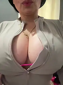 Janna099 Adlı Modelin Canlı XXX Sohbeti