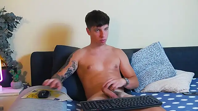 XXX chat uživo modela ThomasEdisonn
