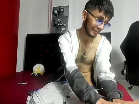 XXX chat uživo modela mark_splinter09
