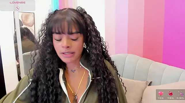 Онлайн чат XXX EmmaEbony_