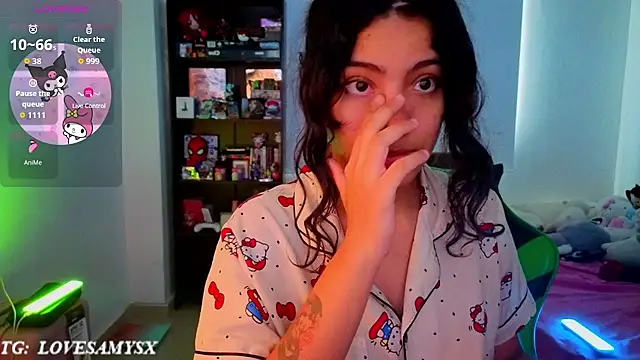 Lovelyamyy Chat XXX in diretta