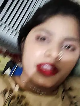 Young_love6n Webbikameraesitys