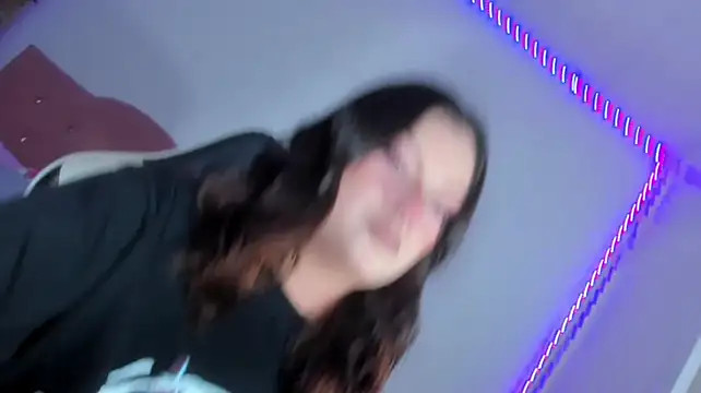 OphelianaRose33 现场XXX聊天