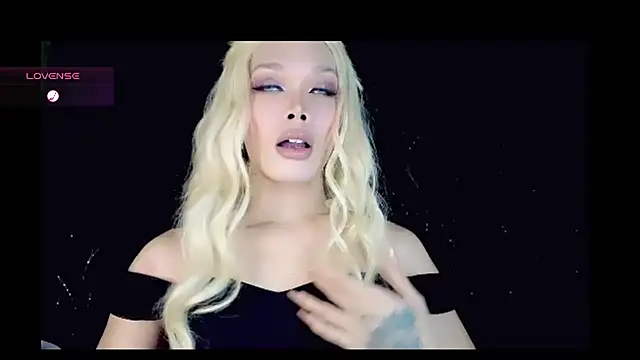 הופעת וובקאם של PRETTY_BIGCOCK1