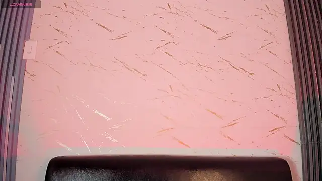 ElliotNoir 即時 XXX 聊天