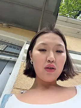 Chat XXX en directo de CreamPuff-