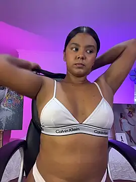 JANYLOVE__ Chat XXX in diretta