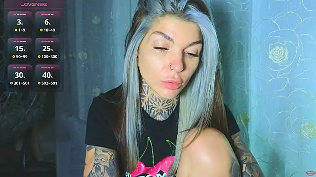 Show de tattooedBabyy na webcam