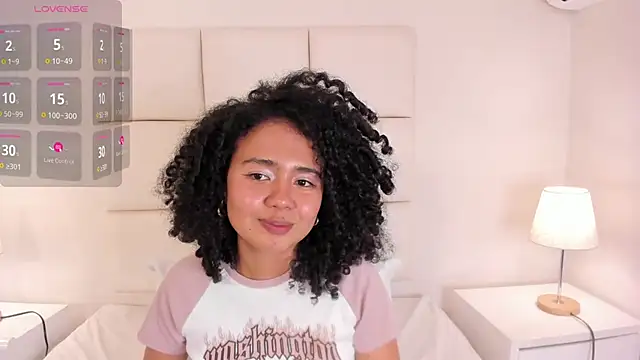Kiraspell's Live XXX Chat