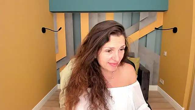 EllaLong Chat XXX in diretta
