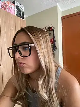 Miabonnett_ – Live XXX-chat