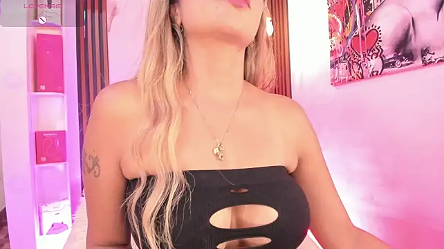 Chatroom XXX en direct de Agatha210