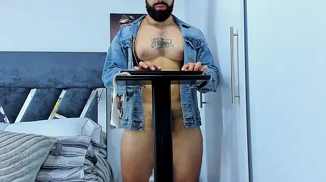 Zack_Froone – webcam-show