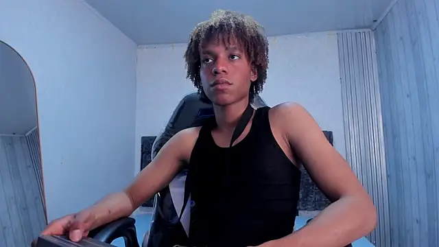 luccas_lowee Webcam Show