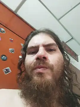 צ'אט XXX בשידור חי של 420_redbeard