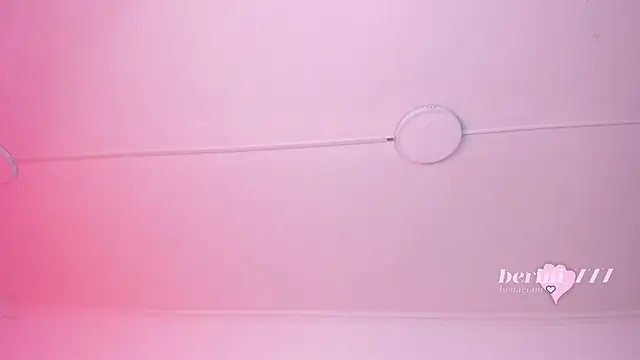 AmberiniHoffman's Live XXX Chat