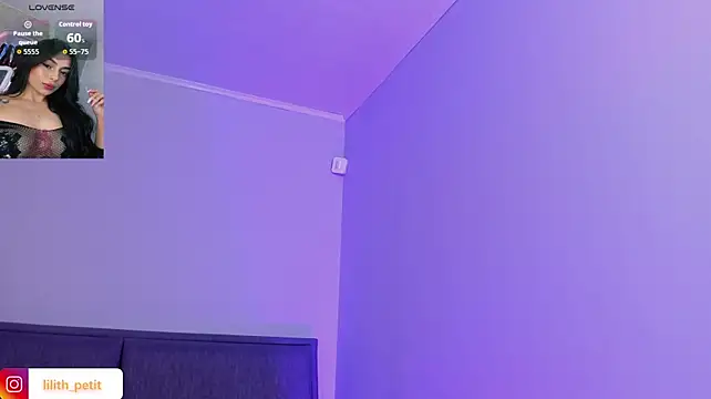 lilith_petit_'s Live XXX Chat