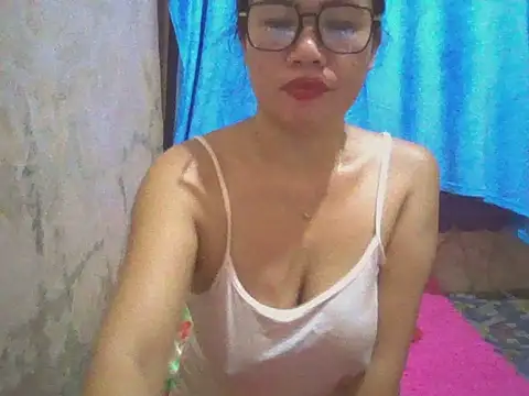 Pokazy przed kamerką – SexyMorena34