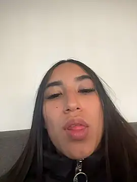 Czat XXX na żywo – ROSIEPIXEL