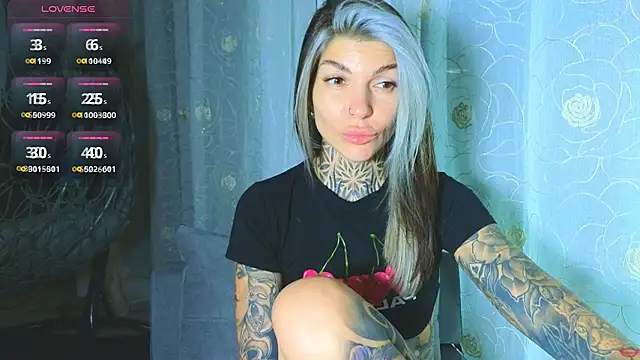 tattooedBabyy's Live XXX Chat